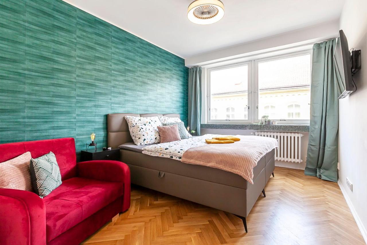 Popular Location / Street View / 4 Ppl / Netflix Appartement Praag Buitenkant foto